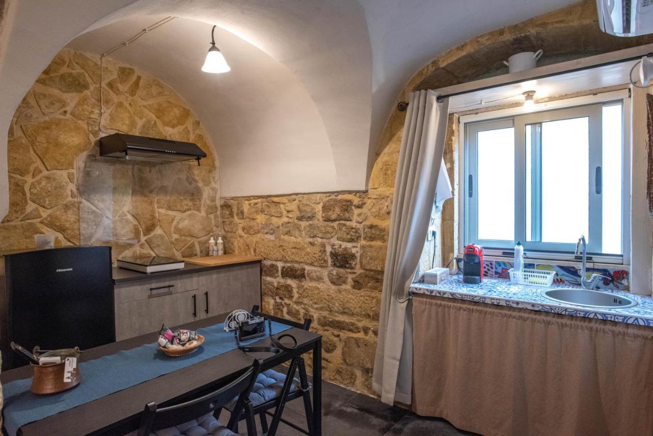 Cuturissi Hospitality & Wellnees Bed & Breakfast Ragusa Dış mekan fotoğraf