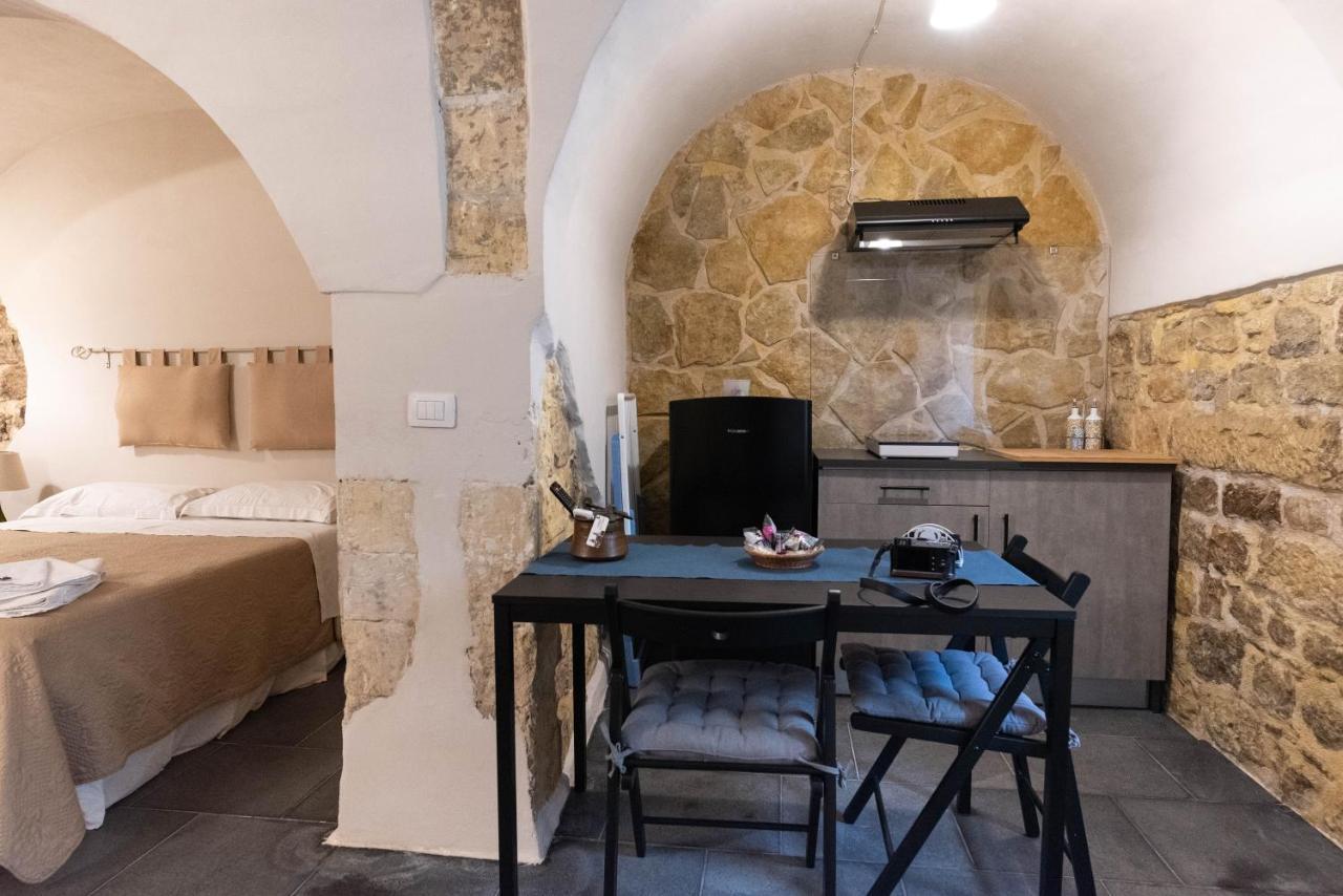 Cuturissi Hospitality & Wellnees Bed & Breakfast Ragusa Dış mekan fotoğraf