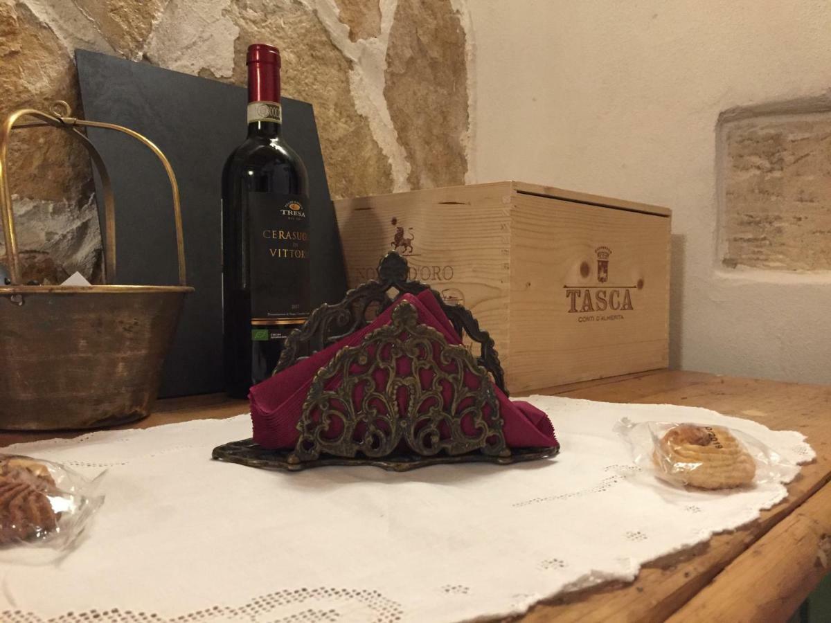 Cuturissi Hospitality & Wellnees Bed & Breakfast Ragusa Dış mekan fotoğraf