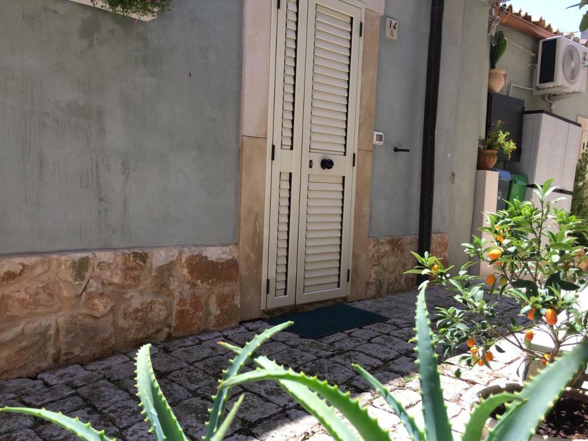 Cuturissi Hospitality & Wellnees Bed & Breakfast Ragusa Dış mekan fotoğraf